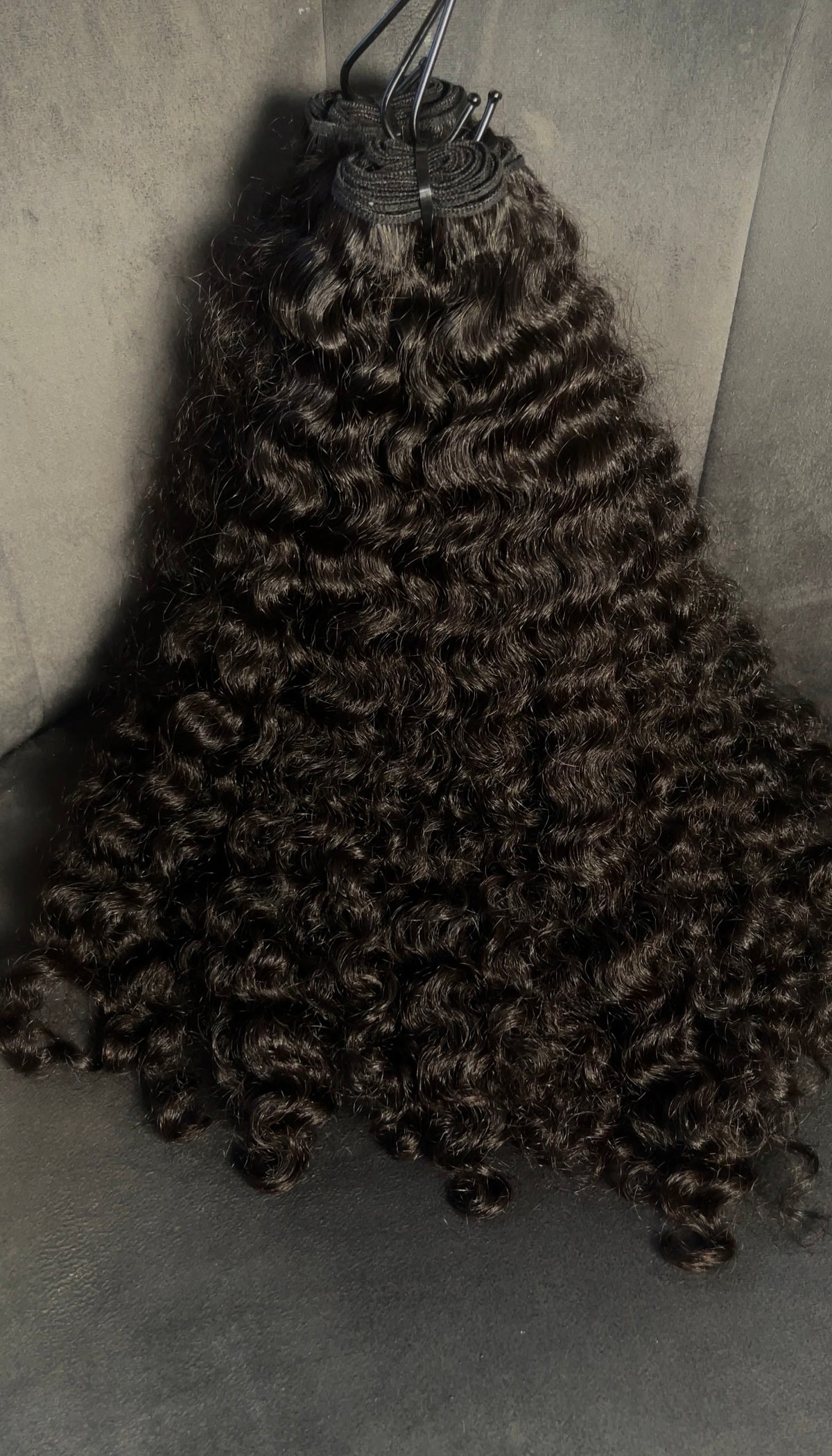 NOVA CURLY (Pre-Order)
