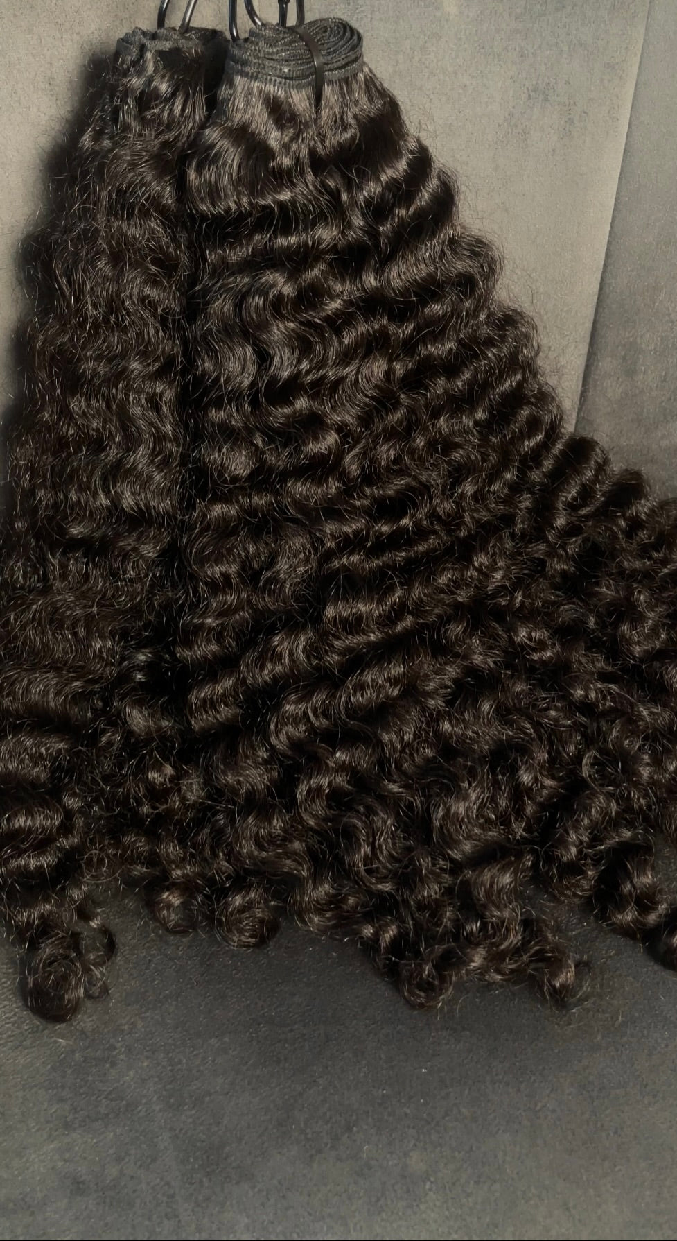 NOVA CURLY (Pre-Order)